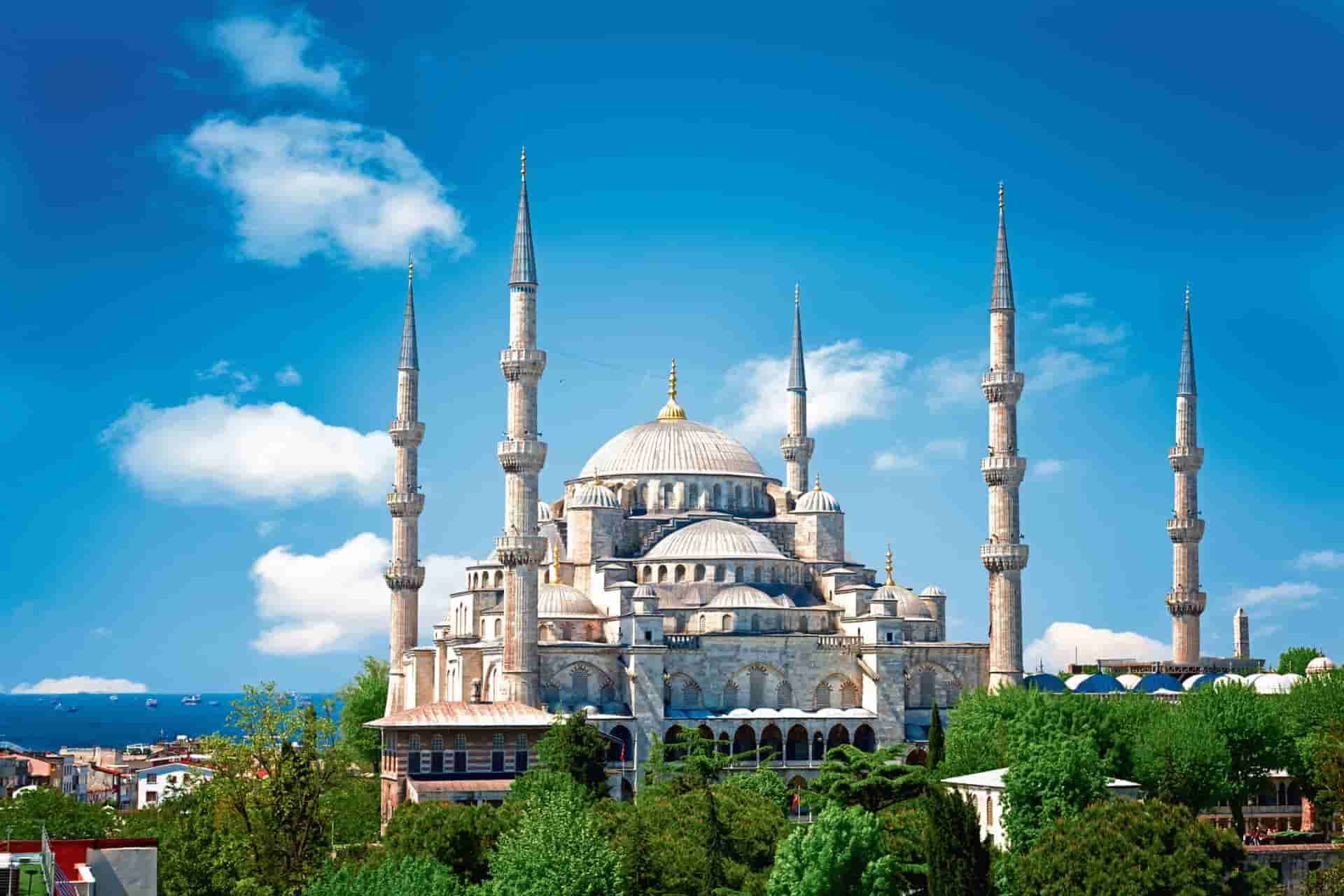 Istanbul in 1 Day Tour from Antalya